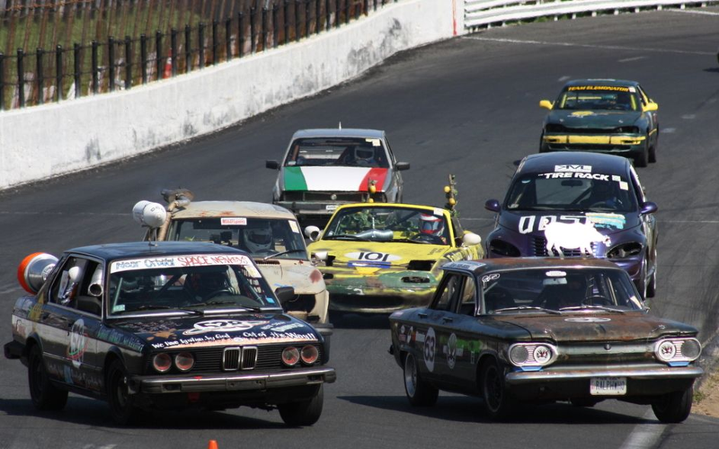 Illustration for article titled The 24 Hours Of LeMons New England 2009 Über Gallery, Part 5